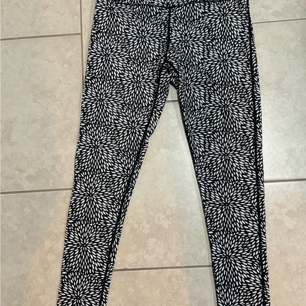Adult Black and White Patterned Leggings